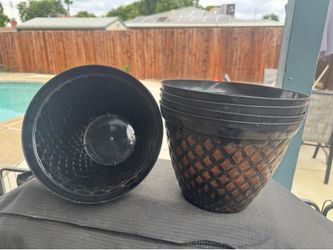 Plastic printed pots