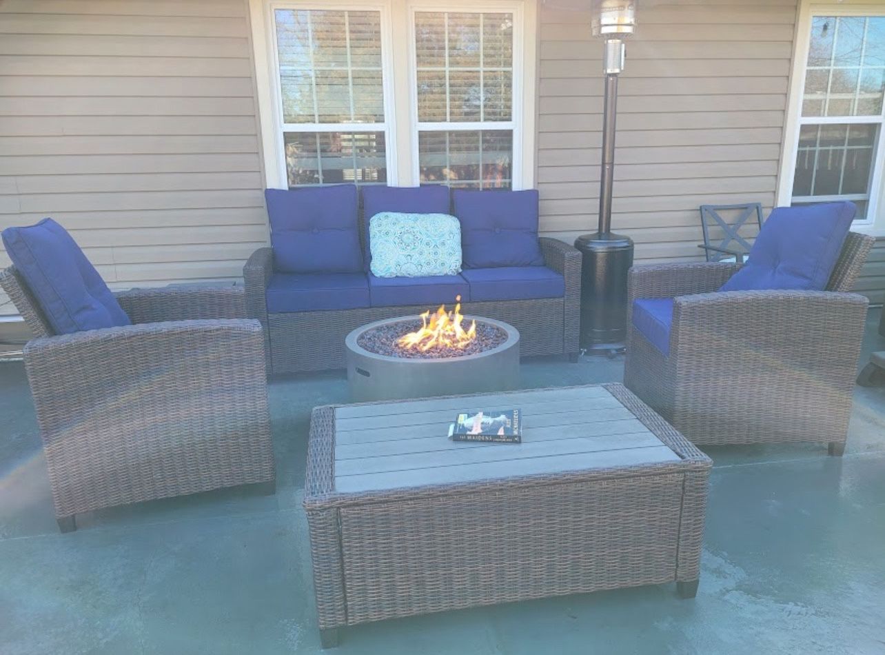 Large 4 Piece Patio Furniture Set w/ Cushions and Hard Top Table **Local Delivery**