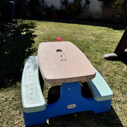 Kids Table