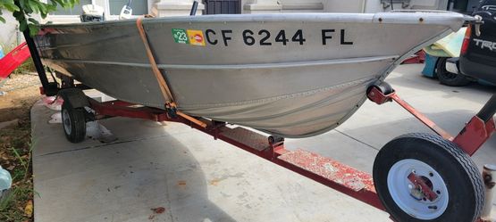 12 ft Aluminum Fishing Boat With Trailer. for Sale in Fresno, CA - OfferUp