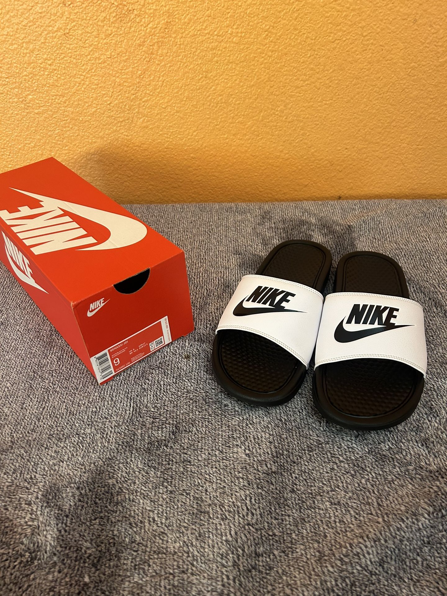 White Nike Slides Size 9 