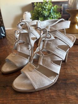 Women’s Simply Vera Wang Heels