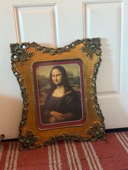 Vintage ornate Mona Lisa picture frame