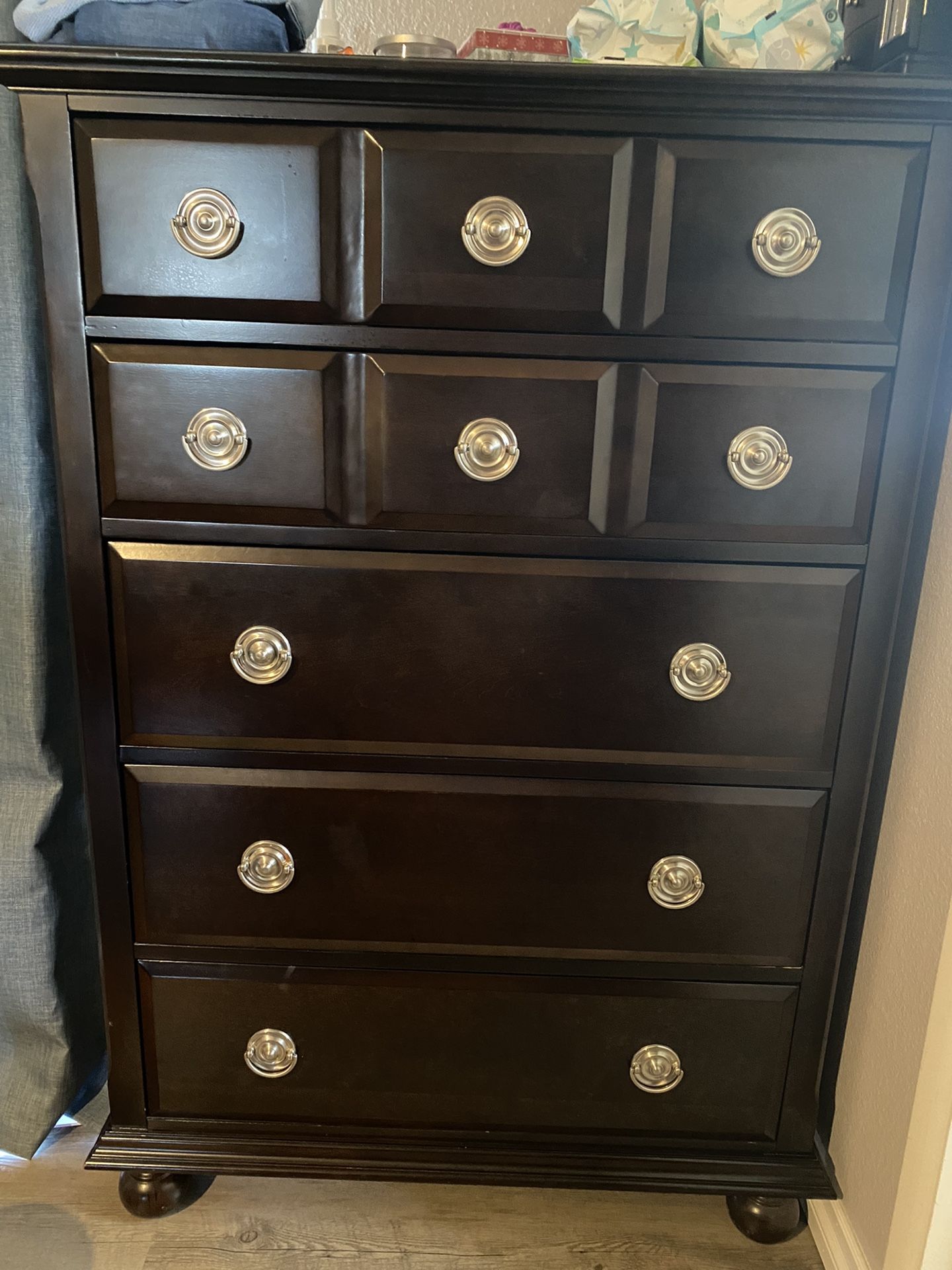 SOLID WOOD Drawer/ Dresser 