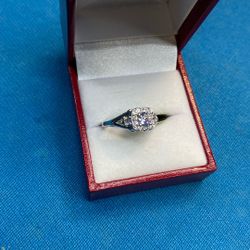 Real White Gold Ladies Ring