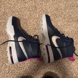 Kids Size Shoes 3/5