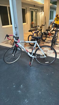 Genesis Road Bike White with Pink Handlebars
