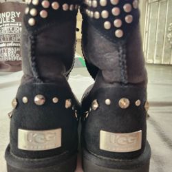 Ugg Bowen Boots With Swarovski Crystals Size 9