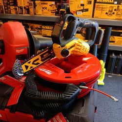 DEWALT
20V MAX 8 in. Brushless Cordless Battery Powered Pruning Chainsaw (Tool Only