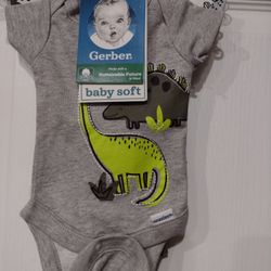 6 Gerber Preemie Oneies 