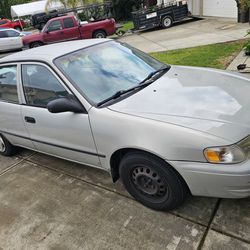 2000 Toyota Corolla