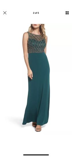 Adrianna Papell Beaded Formal Wedding party gown hunter green