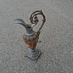 Bradley & Hubbard - 1789/1932 Brass and Porcelain Vase
