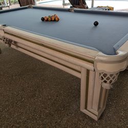 High End ProLine Billiard Table  With Rack, 8 poles 
