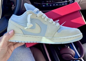 Jordan 1 Low SE Hydrogen Blue/Sail Women’s