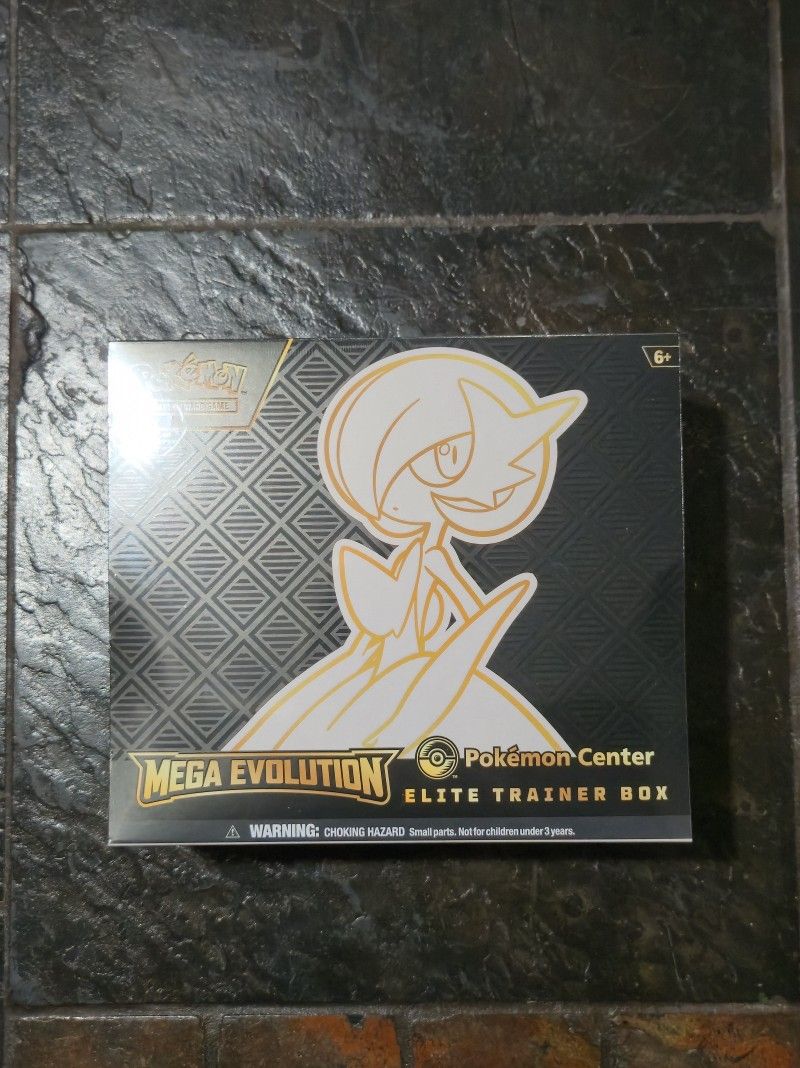 Pokemon Center Mega Gardevoir ETB (Elite Trainer Box) Sealed - Mega Evolutions