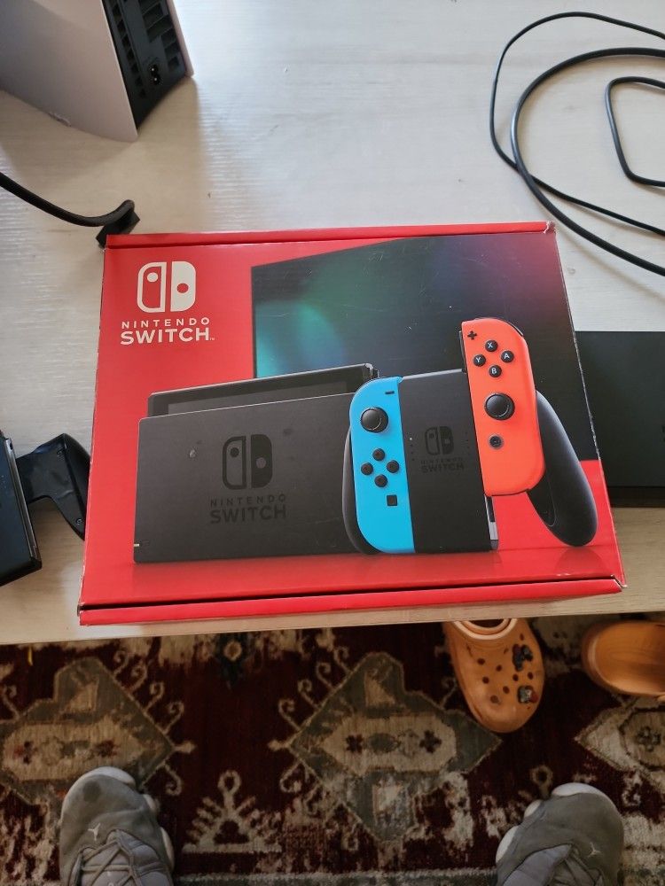 Nintendo Switch 