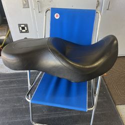 Harley Dyna Seat , Off Of 2011 Wide Glide 