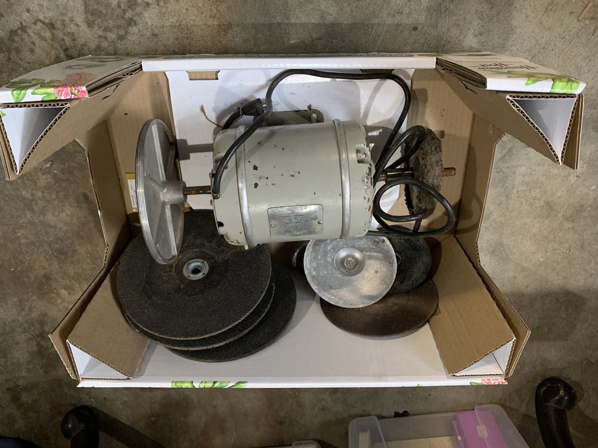 Bench Grinder / Capacitor Motor for Sale in Seattle, WA OfferUp