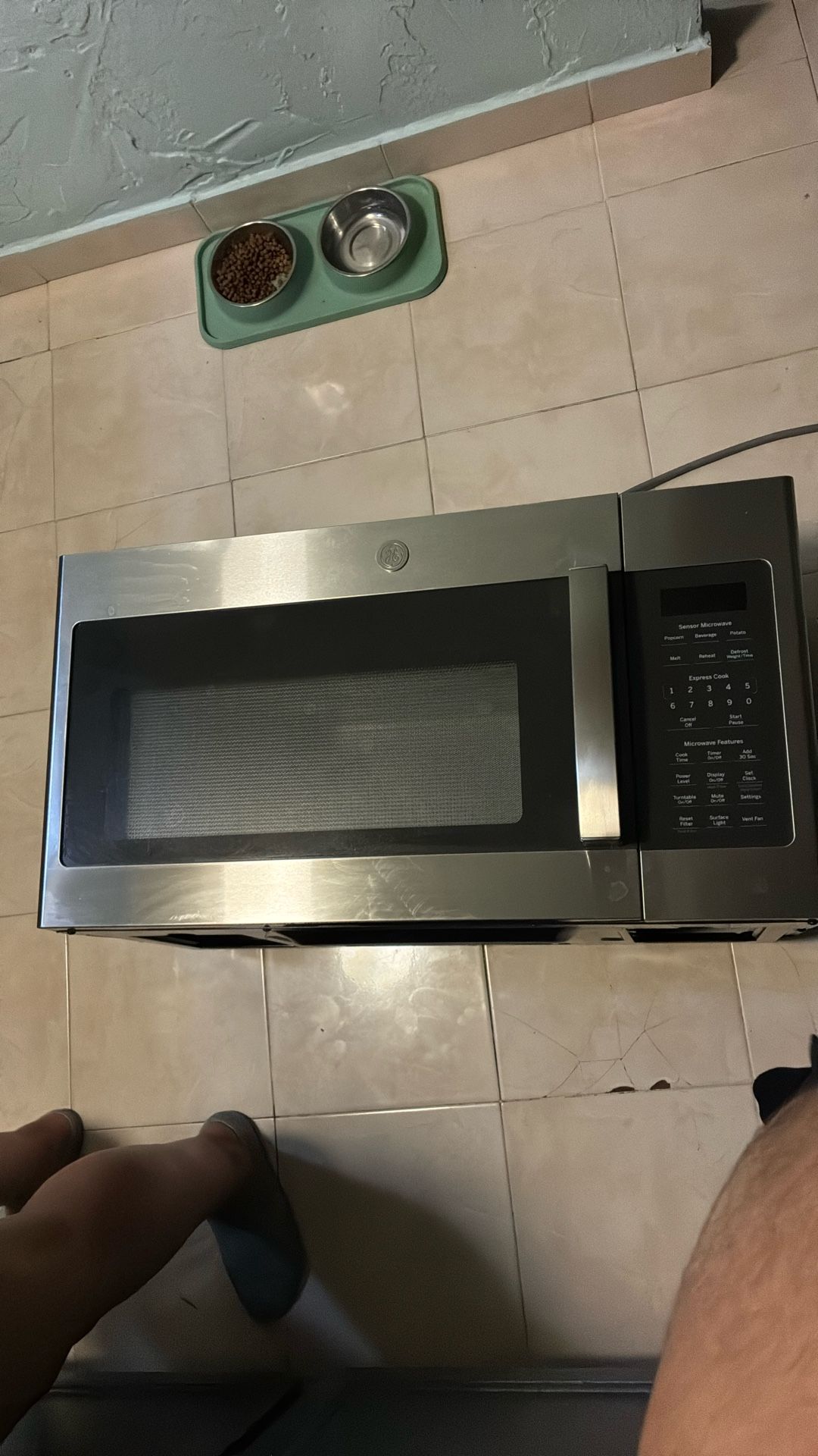 GE Microwave With Instructions And Top Oven Mount