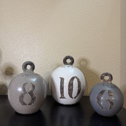 Set of 3 ceramic numbered décor balls