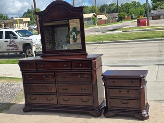 DRESSER WITH MIRROR AND NIGHTSTAND