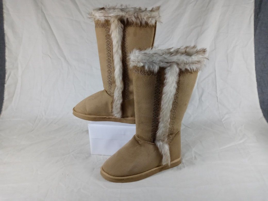 Women 7 JustFab Knee High Beige/ White Fur Winter Boots