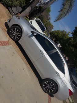 2017 Toyota Corolla SE Silver Sedan