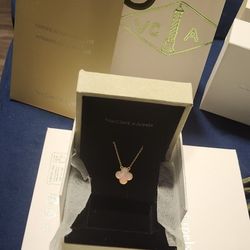 Van Cleef & Arpels Vintage Alhambra Pendant Pink Mother of Pearl Necklace 18K Yellow Gold