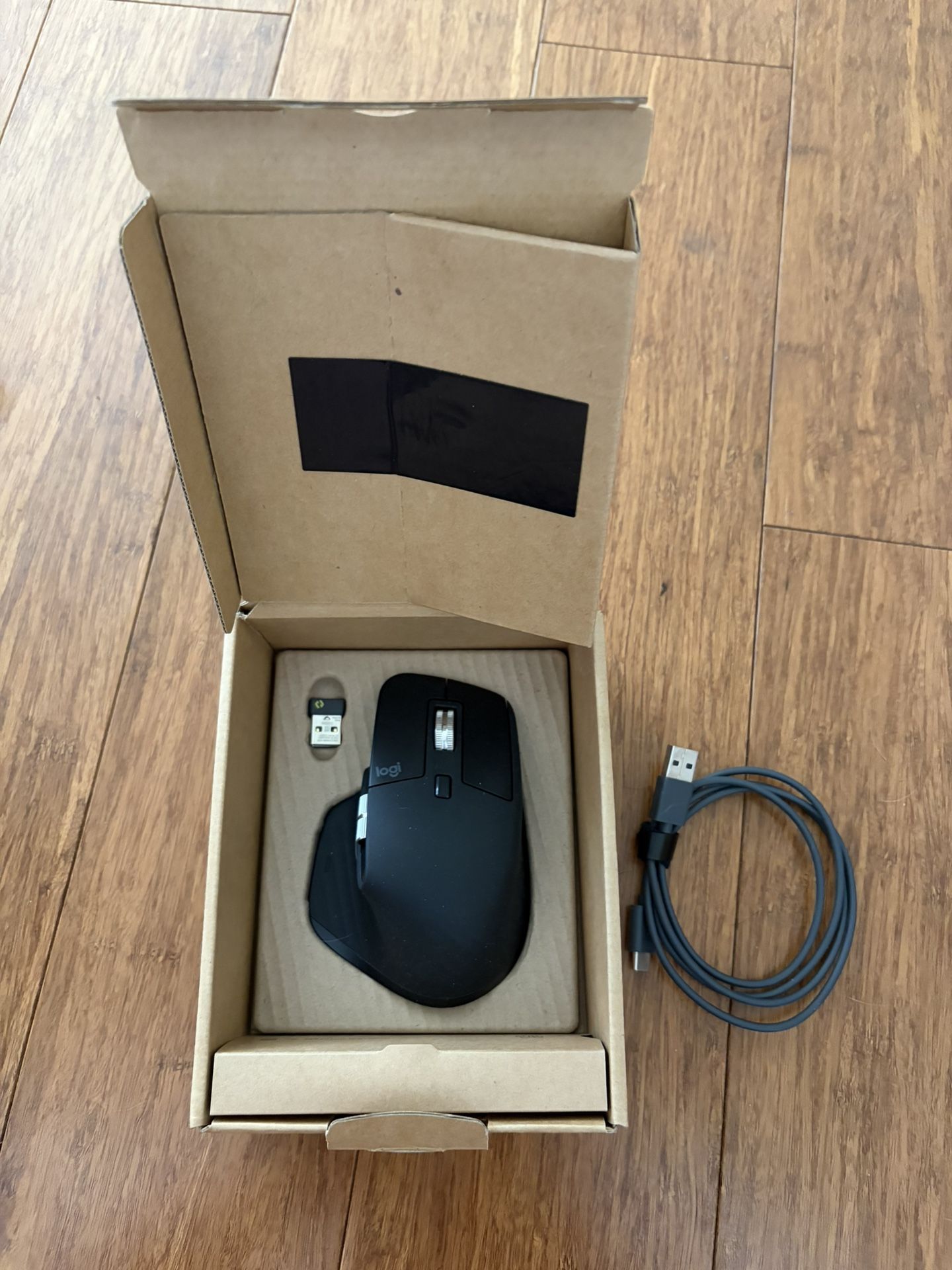 Logitech MX Master 3S  Wireless Mouse (Like New)