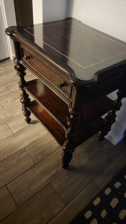 Lexington    night stand      or end table