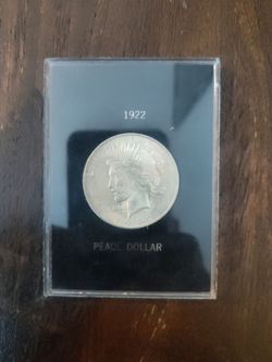 1922 SILVER PEACE DOLLAR $75