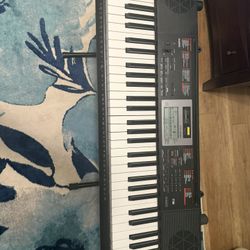 Casio Keyboard/ Piano 