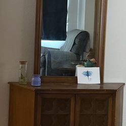 Cabinet With Mirror 