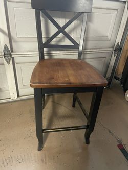 Set 4 Of Bar Stools
