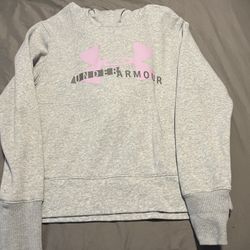 Girls under Armour sweatshirt Size Small