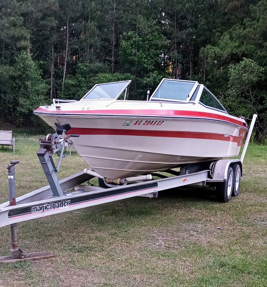 Photo 19ft Sea Ray Deville