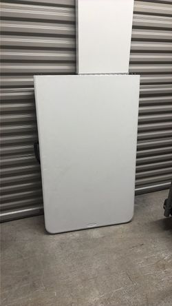 8’ Table Folding