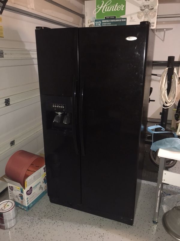 Model ED5VHEXVB01 WHIRLPOOL SIDE BY SIDE REFRIGERATOR for Sale in