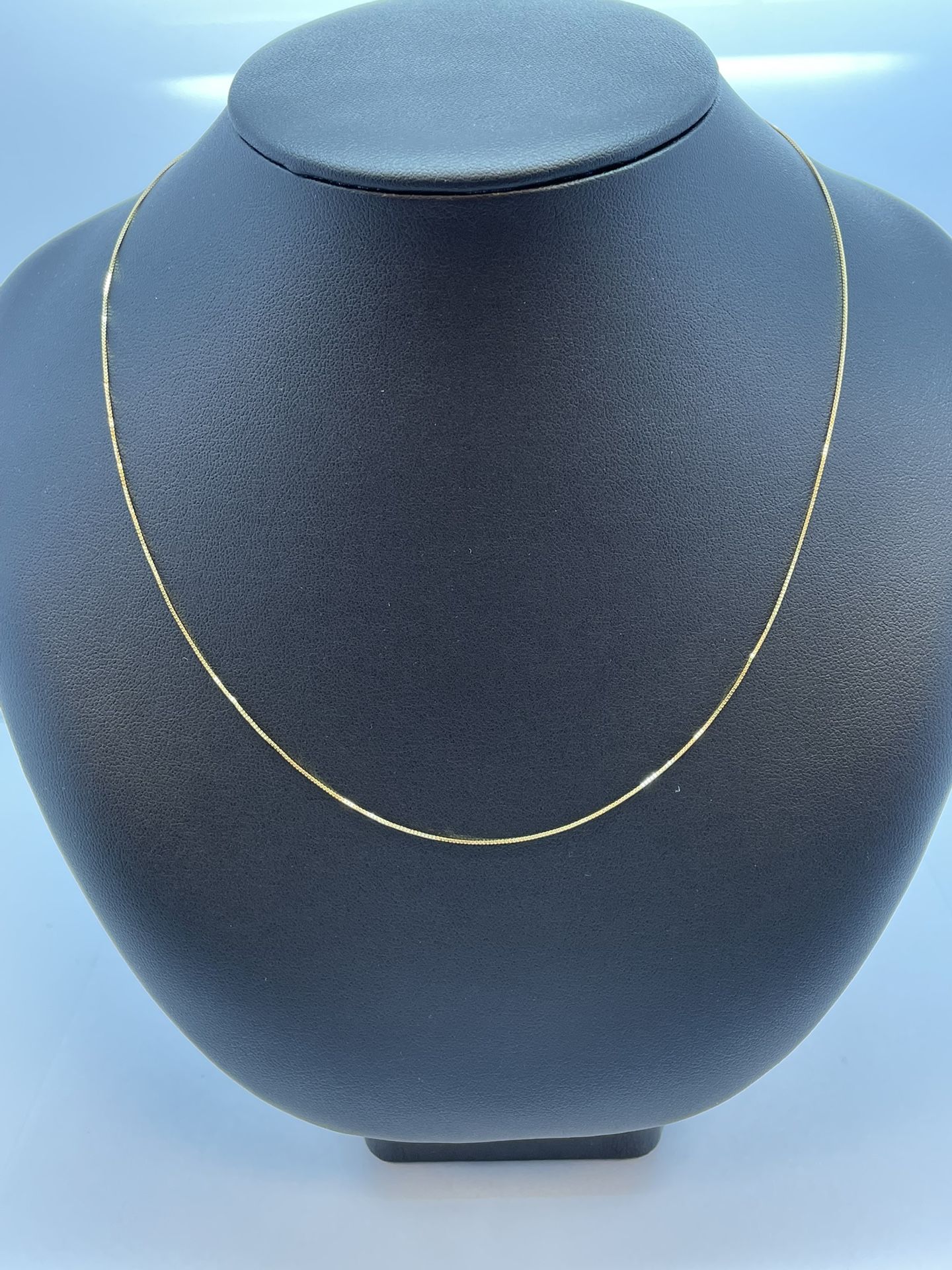 14K Gold Box Chain. New