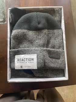 Kennetch Cole Beanie And Scarf