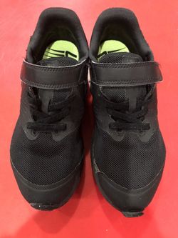 Nike Boys Sneakers $7.00