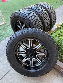 Chevy silverado wheels and tires 20