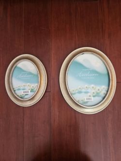 Set of HomeTrends Heirloom Champagne Photo Frames