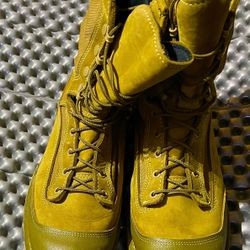 BT USMC Combat Boots Size 12