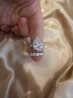 Size 5. You can size it up. Womens 4 CT. T.W. Lab Grown White Diamond 10K Gold Pear Side Stone Halo Bridal Set!$2143 at JCPenney this is a  steal ! Ze