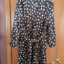 Womens size XL, Coventry Bath Robe