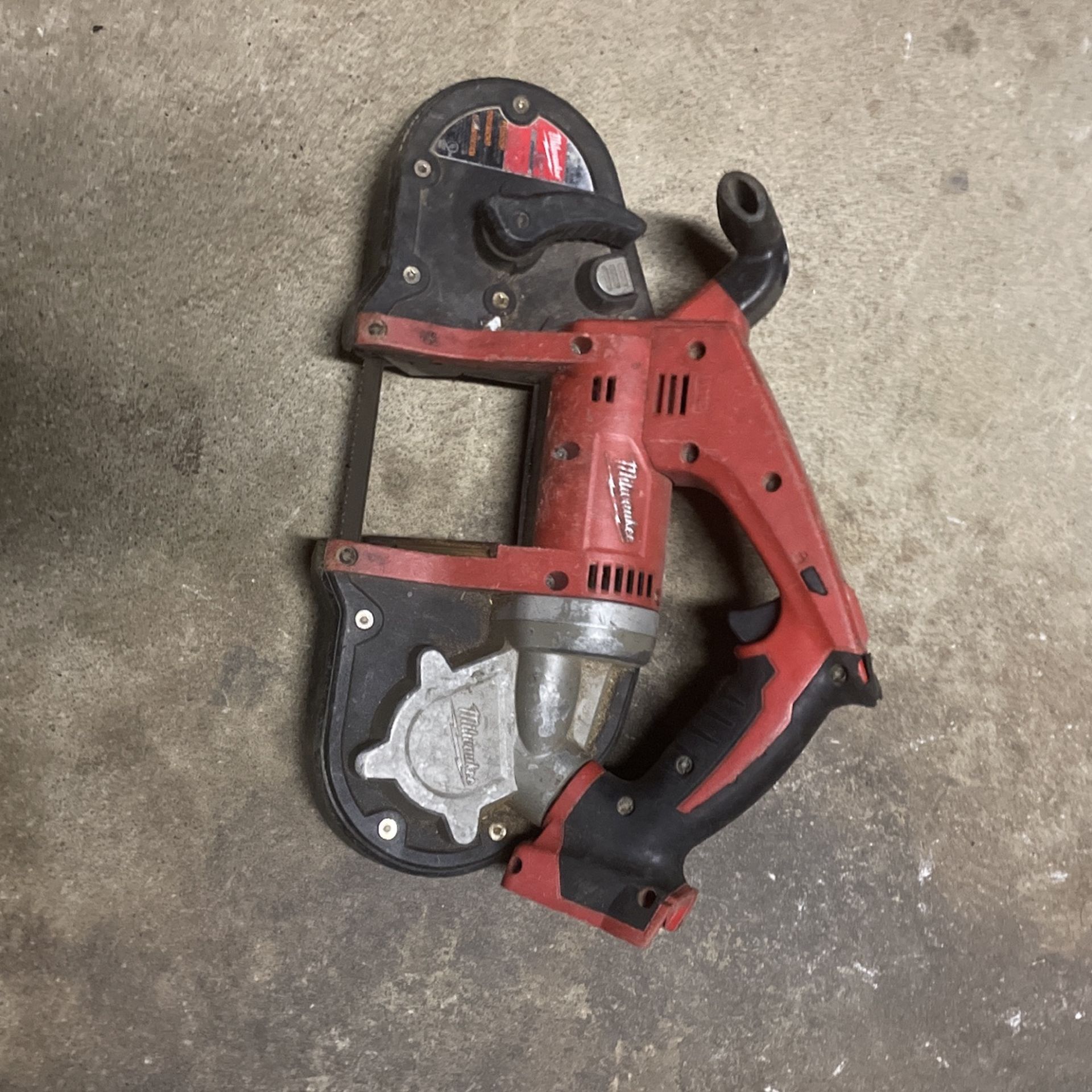 Milwaukee Bandsaw