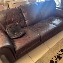 Center American Leather Sofa & 2 Accent Chairs 