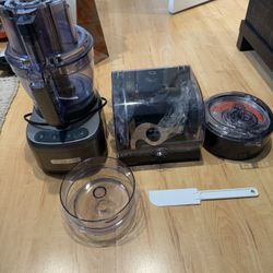 Cuisinart 8 Cup Food Processor 